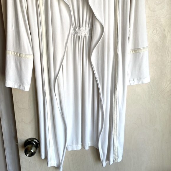 ELAINE KIM Rainsi Jersey Jacket in White. Sz: M - Picture 7 of 9